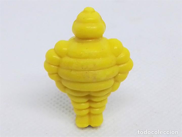 Figuras de Goma y PVC: Figura Dunkin amarilla de BIBENDUM de MICHELIN - Foto 3 - 220818688