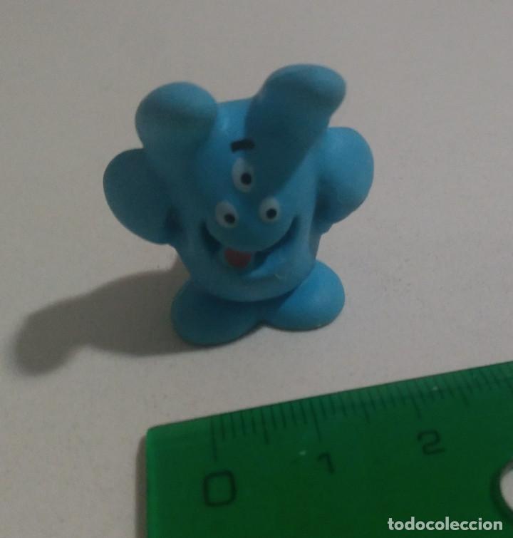 Figuras de Goma Kinder: kinder bicho monstruo goma colores azul monstruito