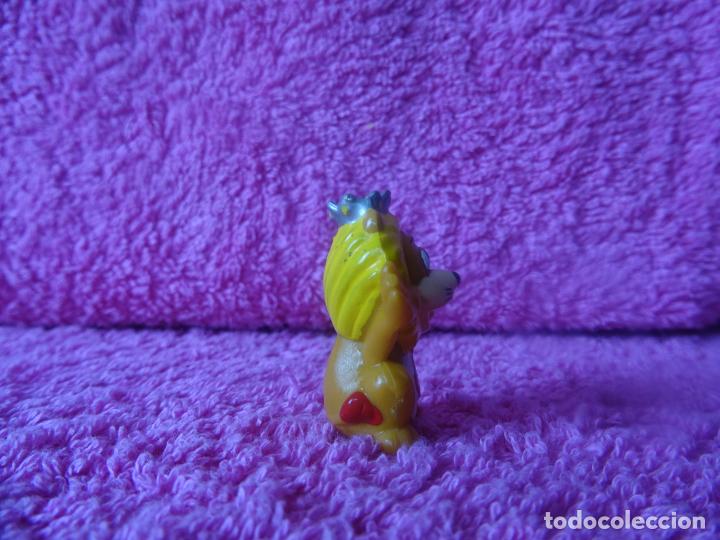 Figuras de goma Kinder: el rey leon kinder mondesir - Foto 4
