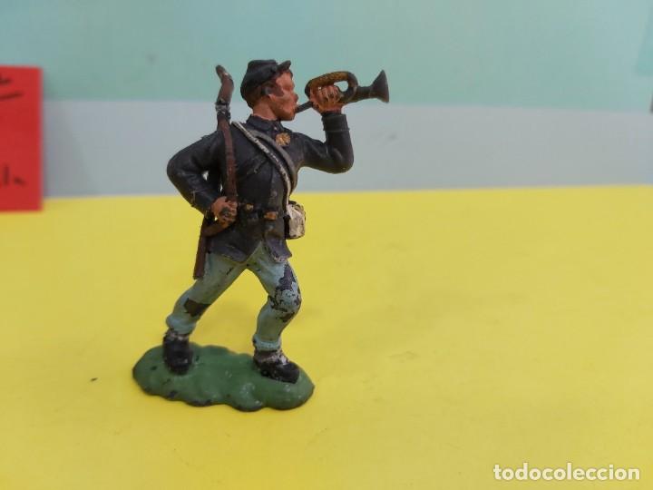 Figuras de Goma y PVC: ANTIGUA FIGURA DE PLASTICO MADE IN ENGLAND HERALD BRITAINS O ALGUNA OTRA DE LA EPOCA SOLDADO TROMPET