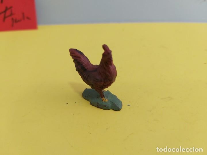 Gummi- und PVC-Figuren: ANTIGUA FIGURA DE PLASTICO MADE IN ENGLAND HERALD BRITAINS O ALGUNA OTRA DE LA EPOCA GALLO