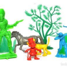 Figuras de Goma y PVC: LOTE DE FIGURAS DUNKIN, REAMSA, LAFREDO, COMANSI, ETC, MONOCROMO. Lote 224058670
