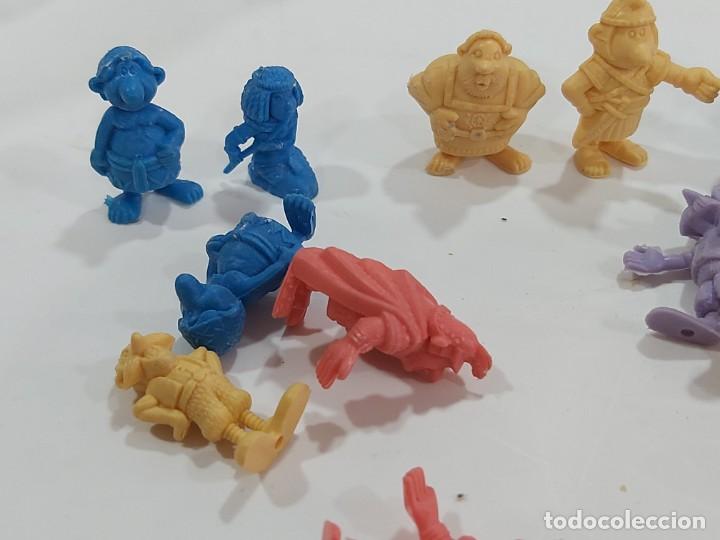 Figuras de goma y PVC: LOTE DE FIGURITAS DUNKIN ASTERIX - Foto 2