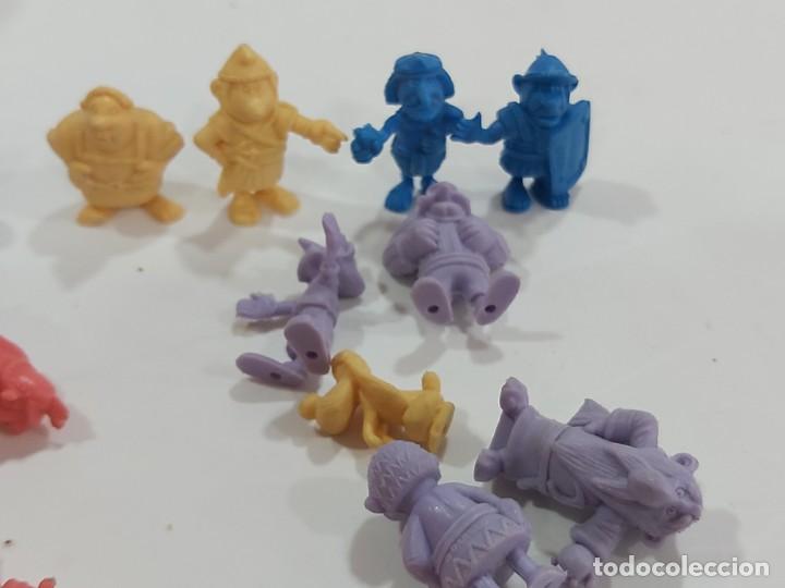 Figuras de goma y PVC: LOTE DE FIGURITAS DUNKIN ASTERIX - Foto 3