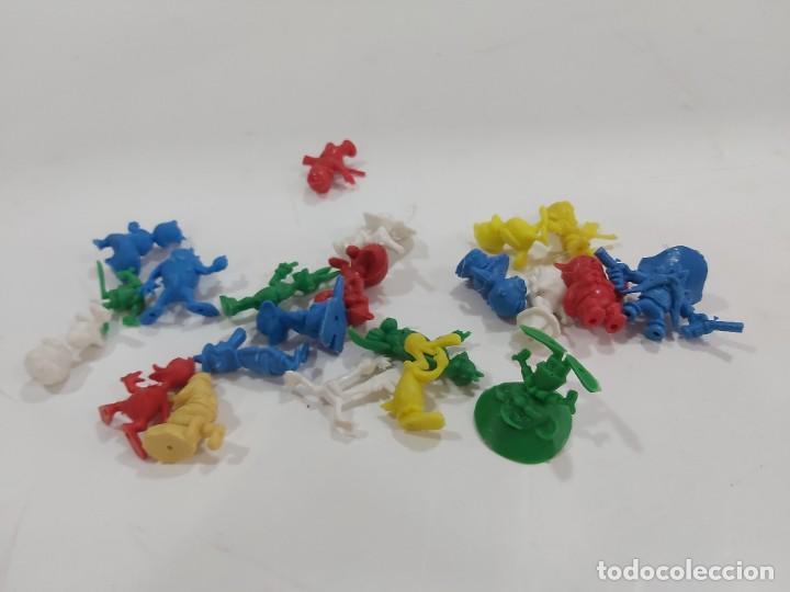 Figuras de goma y PVC: LOTE DE FIGURITAS DUNKIN WARNER - Foto 1