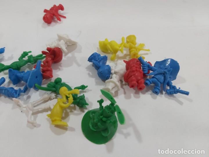 Figuras de goma y PVC: LOTE DE FIGURITAS DUNKIN WARNER - Foto 4