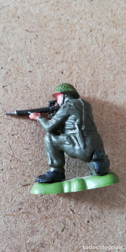 Figuras de goma y PVC: Soldado Britains - Foto 2