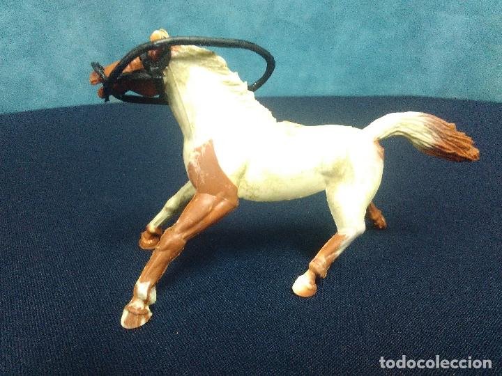 Figuras de goma y PVC: CABALLO PLASTICO - Foto 1
