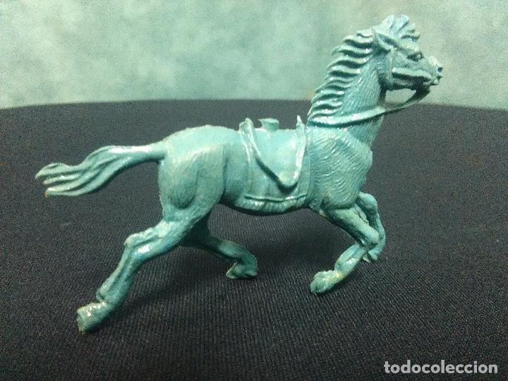 Figuras de goma y PVC: CABALLO PLASTICO AZUL VAQUERO - Foto 2