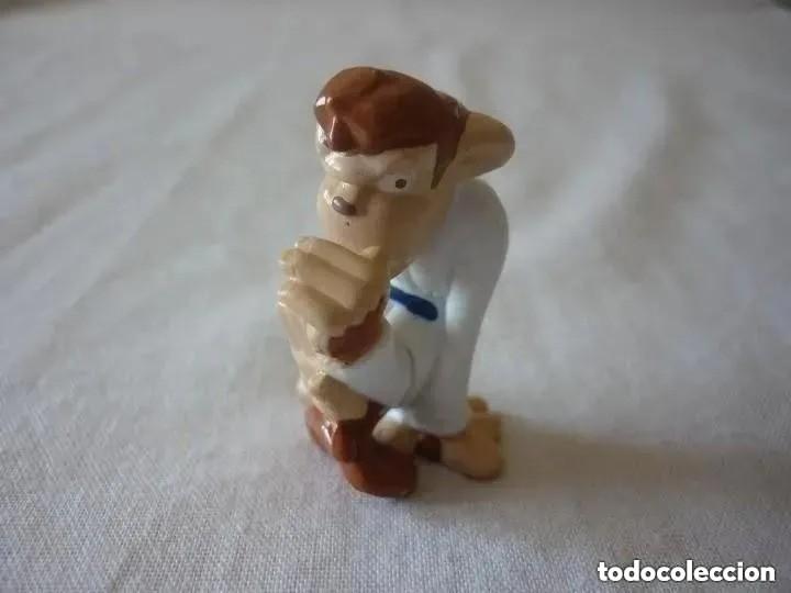 Figuras de goma Kinder: figura kinder - mono karateca - Foto 1