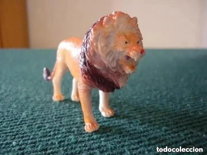 Figuras de goma y PVC: FIGURA LE&Oacute;N - 5 CM. - Foto 1