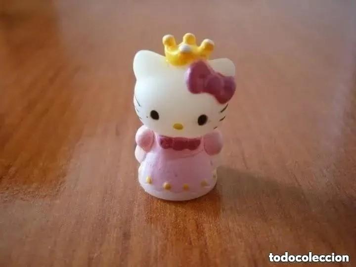 Figuras de goma y PVC: Figura Hello Kitty con corona - 2,5 cm - Foto 1