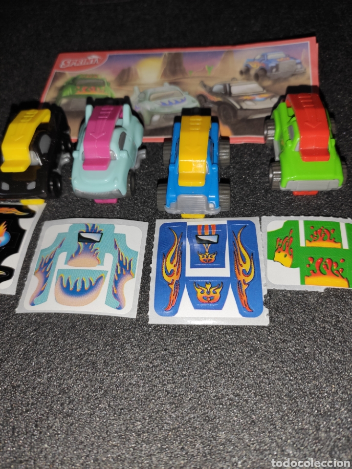 Figurines en Caoutchouc et PVC: kINDER FERRERO 138 serie sprinty carrera de camiones camionetas truck Racer completa 4 fig. + 4 bpz