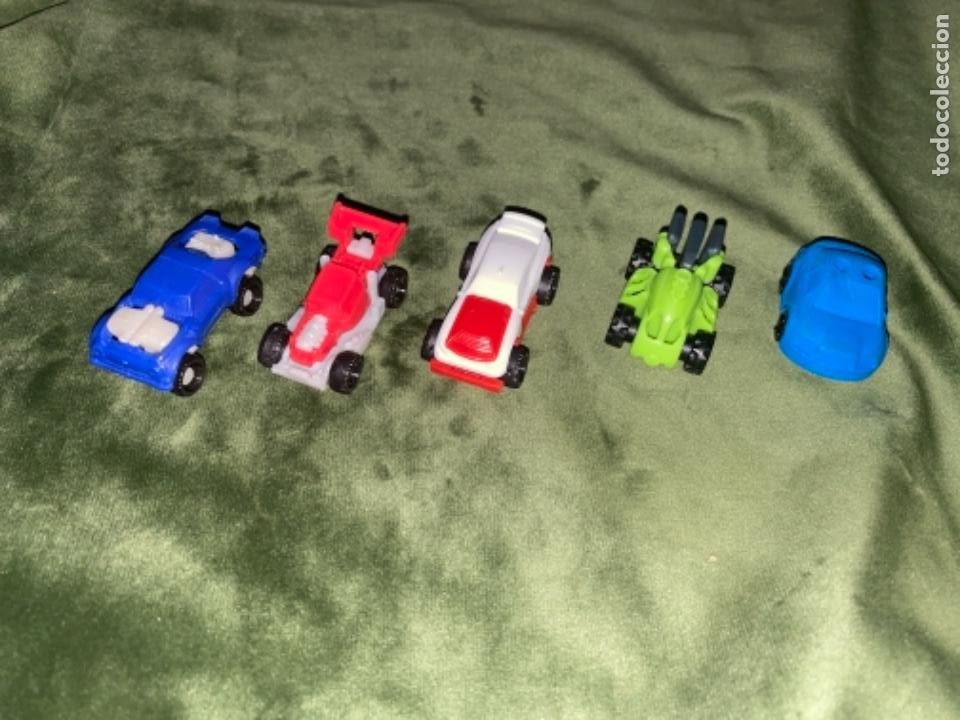 Figuras de goma Kinder: LOTE COCHES KINDER - Foto 1