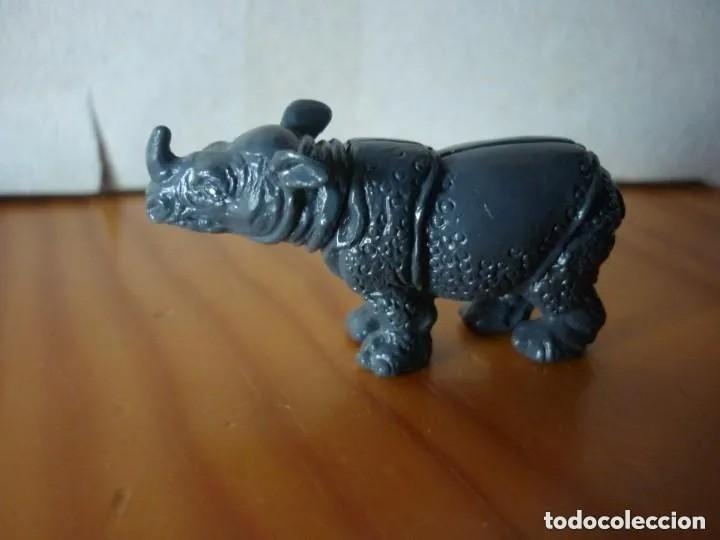 Figuras de goma Kinder: FIGURA KINDER - rinoceronte - Foto 1