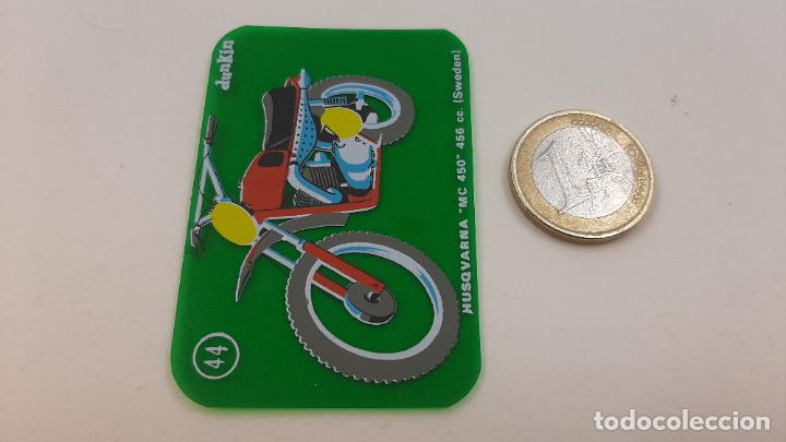 Rubber and PVC Figures: CROMO MOTOS DEL MUNDO DUNKIN - NUMERO 44 HUSQVARNA SWEDEN