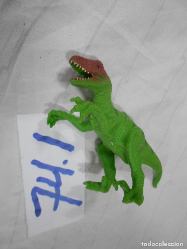 Figurines en Caoutchouc et PVC: DINOSAURIO