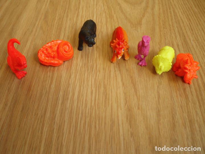 Figuras de goma y PVC: FIGURAS DUNKIN, DINOSAURIOS Y OTRAS - Foto 1