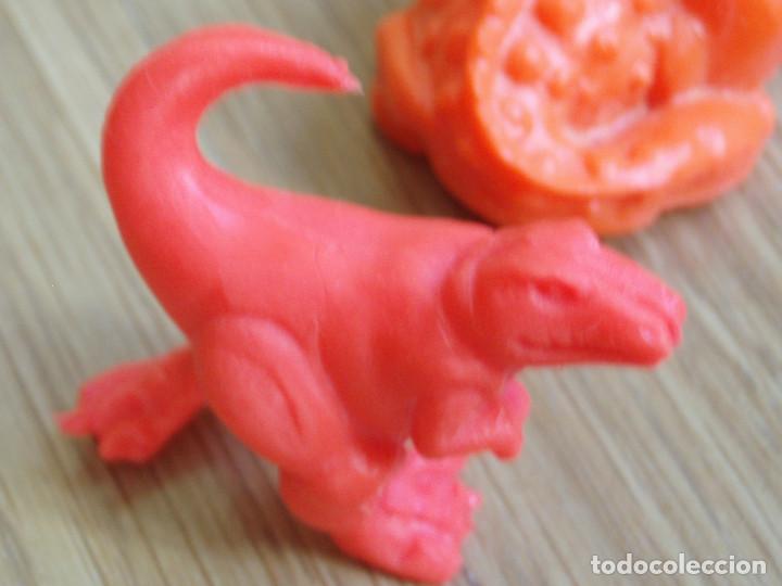 Figuras de goma y PVC: FIGURAS DUNKIN, DINOSAURIOS Y OTRAS - Foto 3