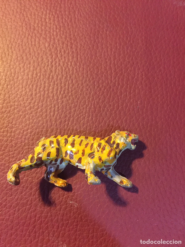Figuras de goma y PVC: Tigre goma pech - Foto 1