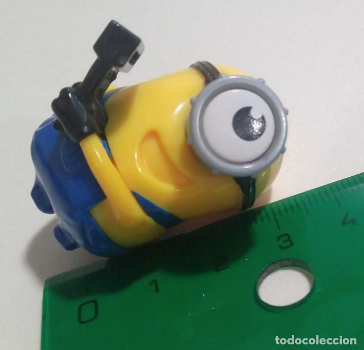 Kinder &Uuml;berraschung: figura minion incompleto de huevo maxi