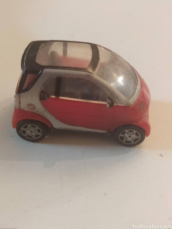 Gummi- und PVC-Figuren: Figura coche huevos Kinder sorpresa smart