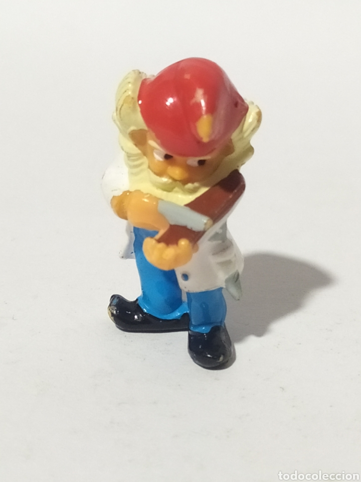 Figuras de Goma Kinder: Figura PVC. Kinder.Ferrero.1994.El gremio de los enanos. Barbero silverlocke.