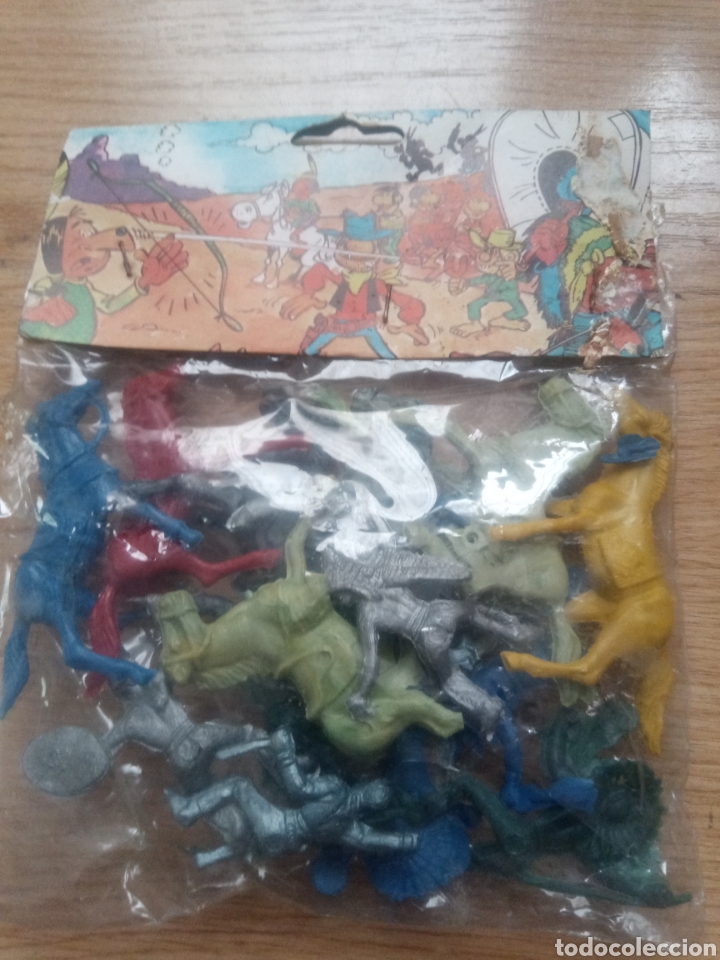 Figuras de goma y PVC: Blister antiguo - Foto 2