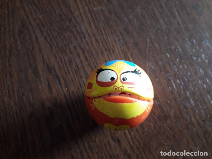 Figuras de Borracha e PVC: figura de pl&aacute;stico, cabeza redonda con dientes, Mcdonald's 2016