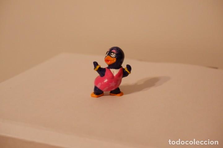 Kinder Figures: KINDER - PINGUI BEACH (1994) - Marina Surfina SIN TABLA - PINGUINOS.