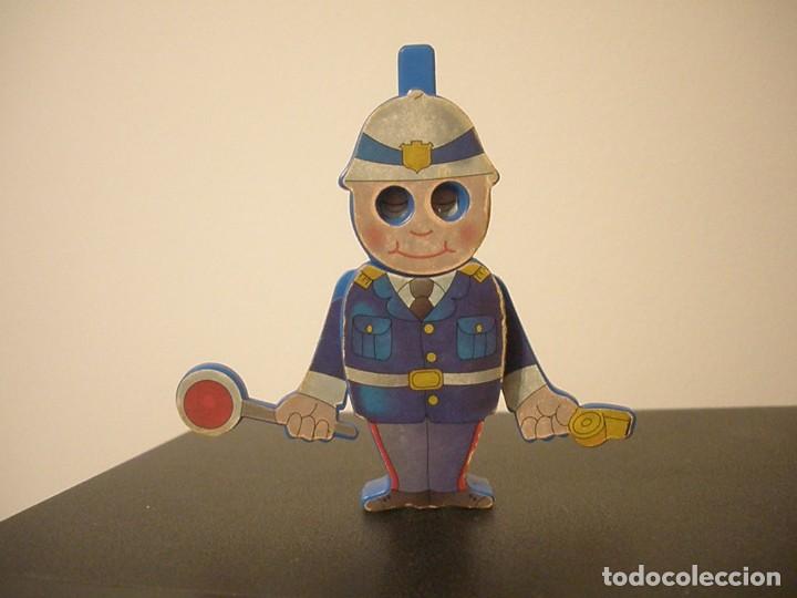 Kinder &Uuml;berraschung: KINDER - POLICIA TR&Aacute;FICO - K94 n. 110.