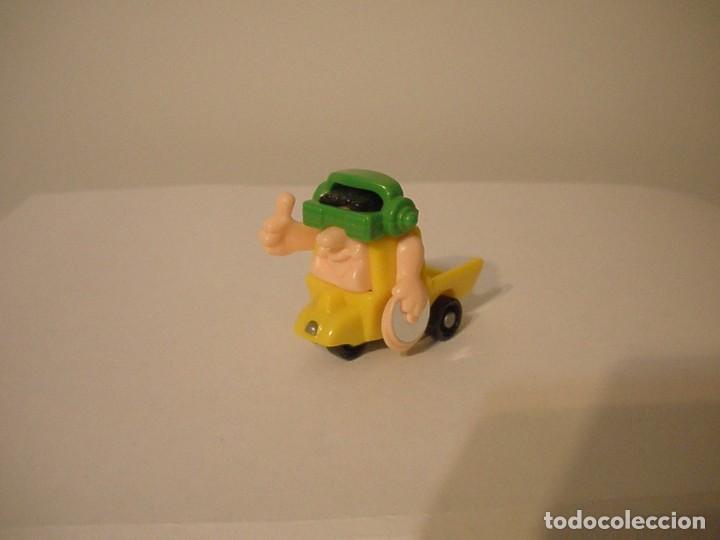 Figuras de goma Kinder: KINDER - K01 n. 65. - Foto 1
