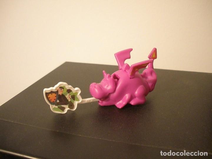 Figuras de goma Kinder: KINDER - K 96 N.49 - DRAG&Oacute;N. - Foto 1
