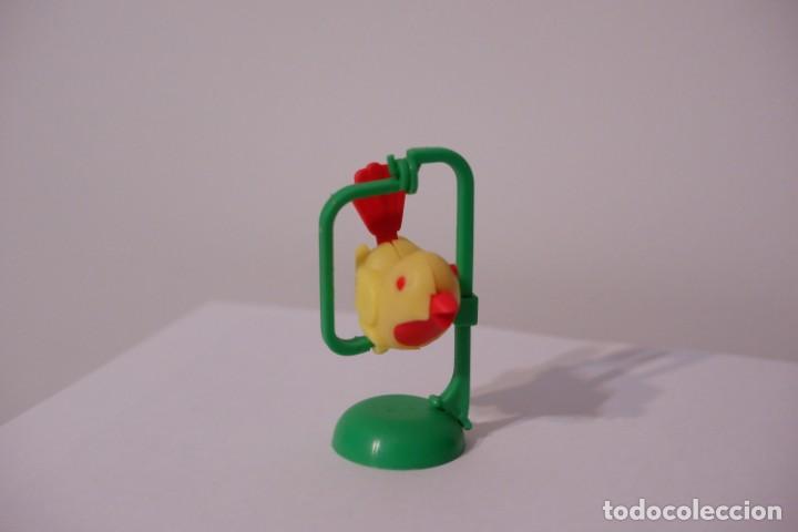 Figuras de Borracha e PVC: KINDER - K 93 -N.31 - PAJARO EN COLUMPIO.