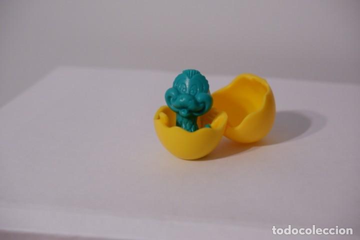 Figuras de goma Kinder: KINDER - HUEVO CON DINOSAURIO. - Foto 1