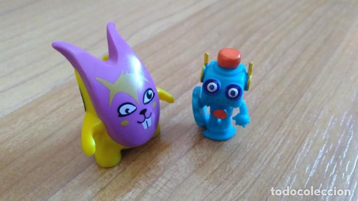 Figuras de Borracha e PVC: Figura ( 2 unid. ) -- Mu&ntilde;eco -- Kinder