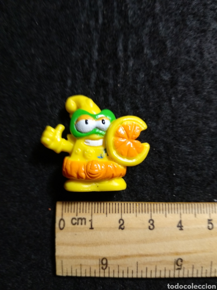 Figuras de goma y PVC: SuperZings - Foto 1