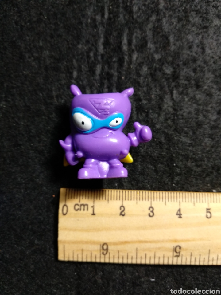 Figuras de goma y PVC: SuperZings - Foto 1
