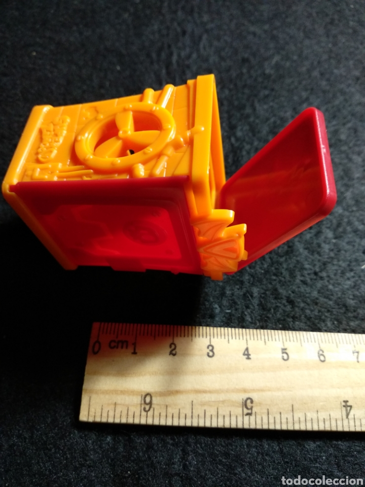 Figuras de goma y PVC: SuperZings Transporting - Foto 1