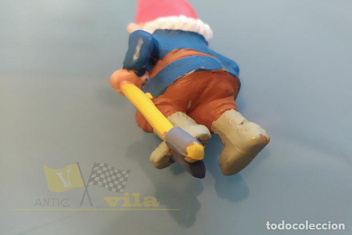 Figuras de goma y PVC: Figura de David el gnomo - BRB - Foto 4