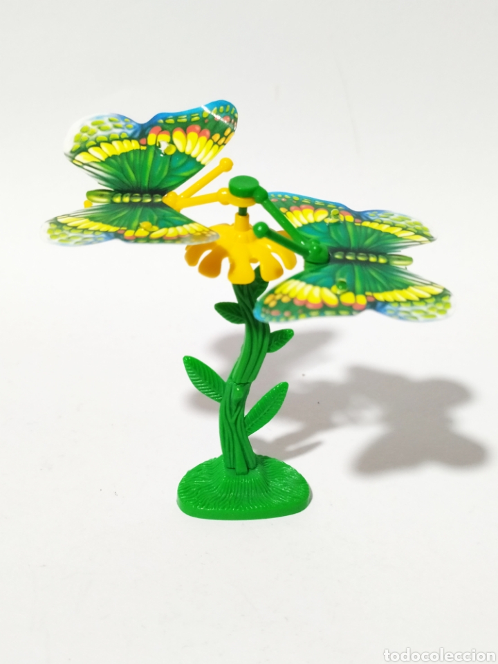 Kinder Figures: Figura PVC. Kinder. K01 n&deg;46.Mariposas.. A&ntilde;o 2001.
