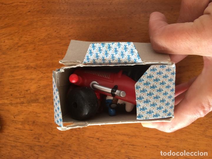 Figuras de goma y PVC: Pitufo piloto Schleich - Foto 2