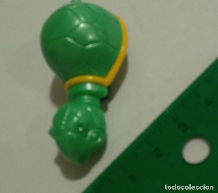 Figuras de Borracha e PVC: kinder ferrero k 00 turtle tortuga robot robotico mu&ntilde;eco ruedas montable
