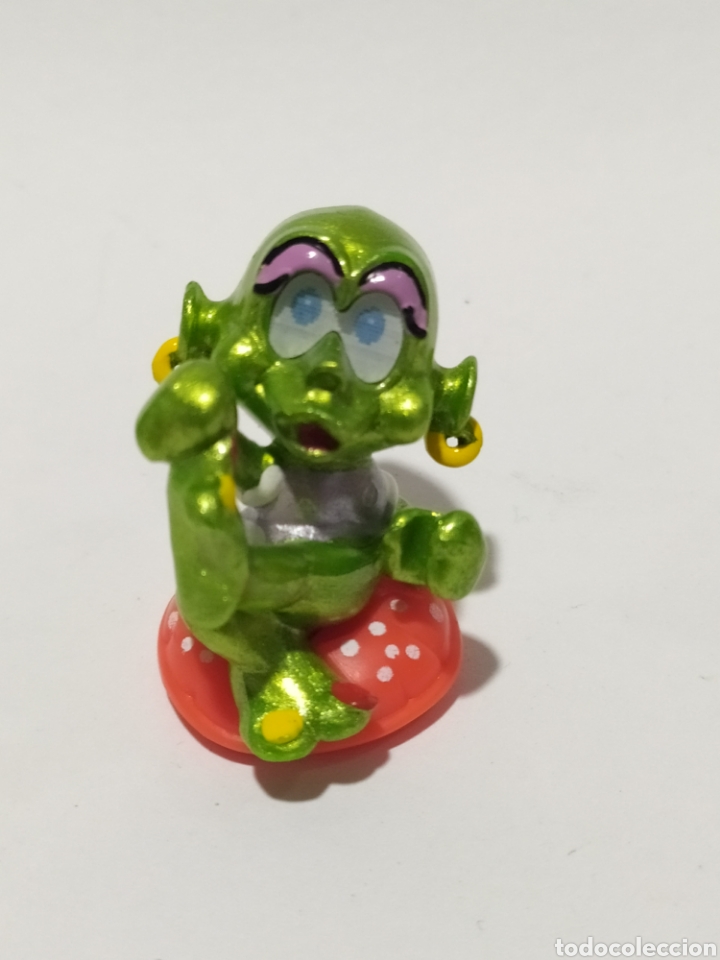 Figuras de Goma Kinder: Figura PVC. Kinder.Los Extraterrestres.Sophia.A&ntilde;o 1999