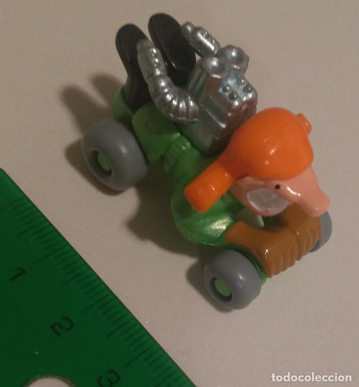 Figuras de Borracha e PVC: kinder personaje coche parte metalica k00 k 00 mu&ntilde;eco carreras metal