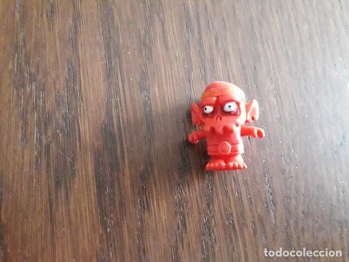 Figuras de Borracha e PVC: figura de pl&aacute;stico en miniatura.