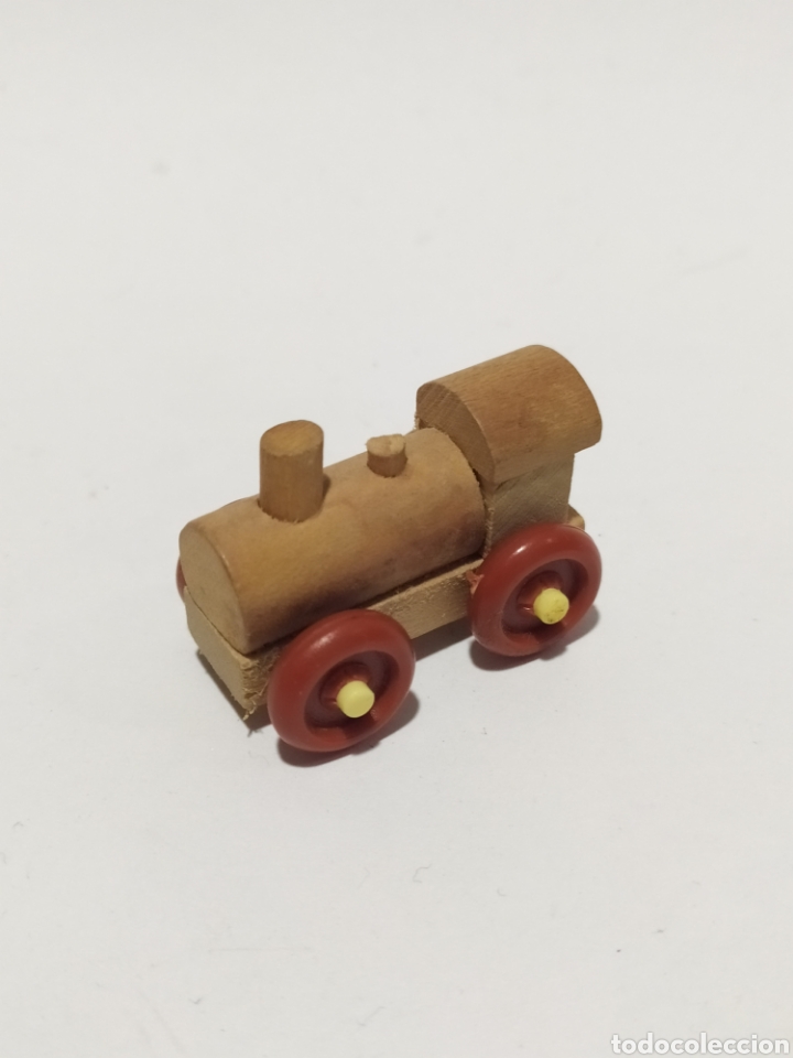 Figuras de Goma Kinder: Figura PVC. Kinder. Locomotoras. K96 N 128.A&ntilde;o 1996.