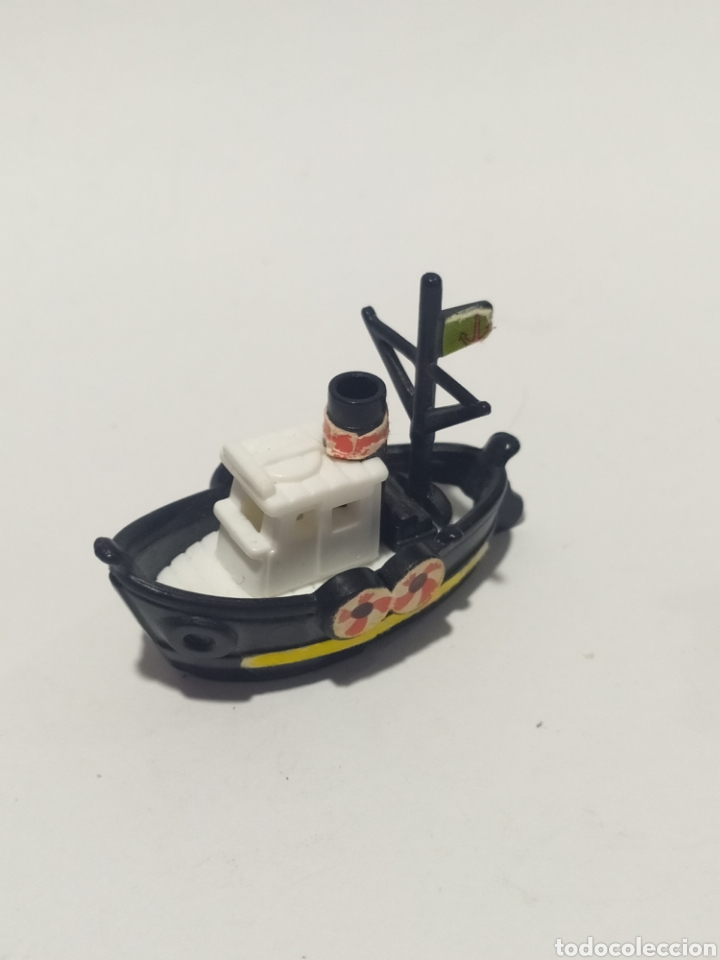 Figuras de Goma Kinder: Figuras PVC. Kinder. Barco de pesca. K96 N69.A&ntilde;o 1996