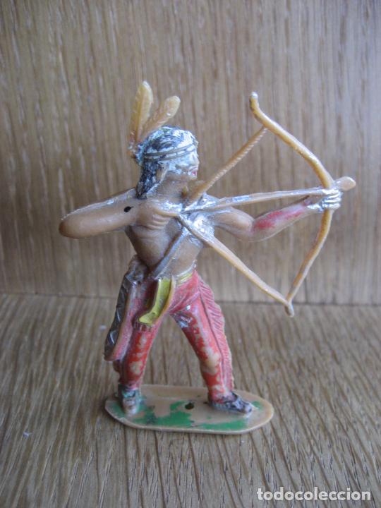 Figuras de goma y PVC: Indio con arco. Comansi - Foto 1