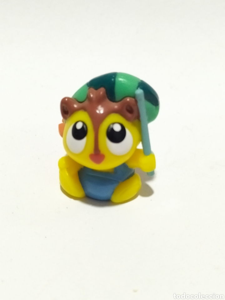 Kinder &Uuml;berraschung: Figuras PVC. Kinder. Hamster amarillo . DE038.A&ntilde;o 2005
